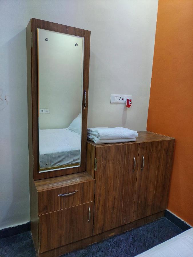 Vijayanagara Home Stay Hampi Exterior photo